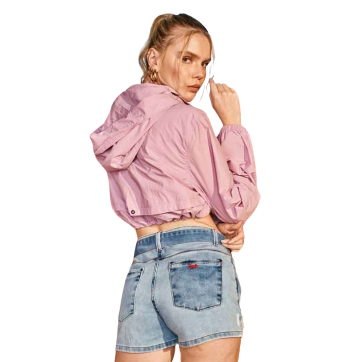 Short Jeans Feminino Azul Claro Cintura Alta com Detalhes Coloridos