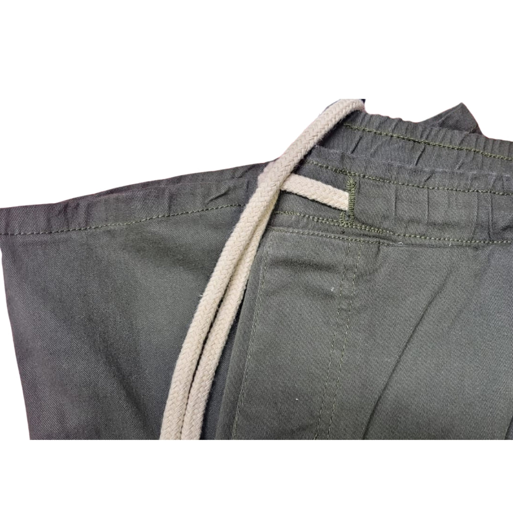 Bermuda Masculina Cargo Jeans com Bolsos Laterais