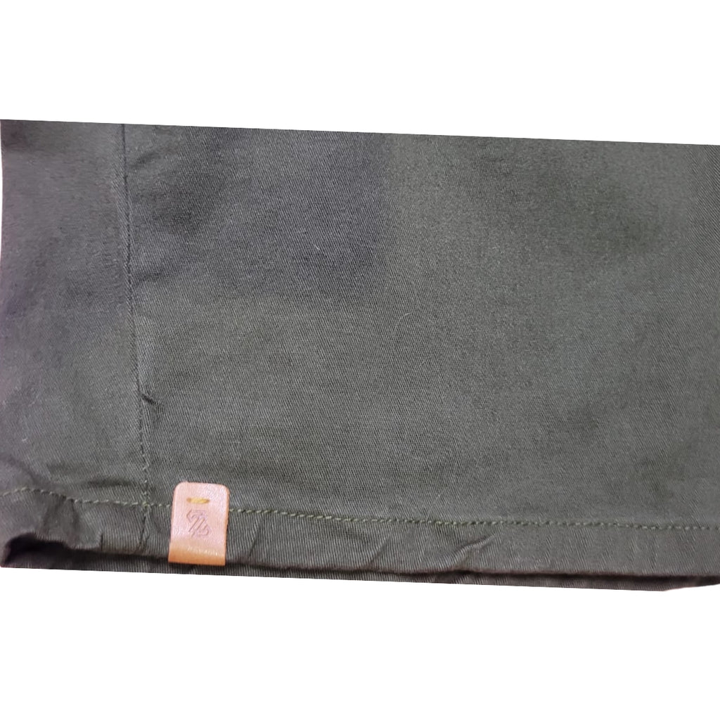 Bermuda Masculina Cargo Jeans com Bolsos Laterais