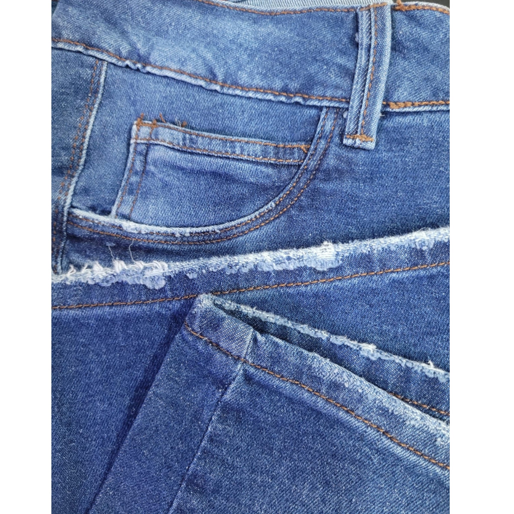 Bermuda Jeans Feminina Ciclista Azul Destroyed